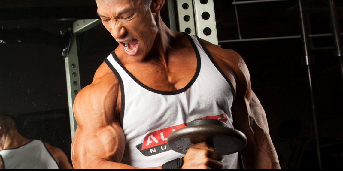 nagruvajte-ruke-uz-opadajuce-serije